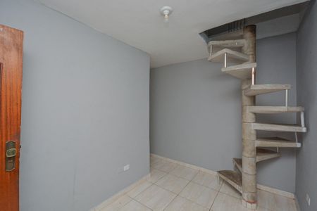 Casa para alugar com 1 quarto, 30m² em Jardim Nizia, São Paulo