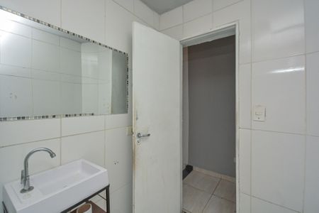 Casa para alugar com 1 quarto, 30m² em Jardim Nizia, São Paulo