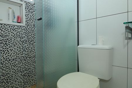 Casa de condomínio para alugar com 62m², 2 quartos e 2 vagasBanheiro - Suíte 1