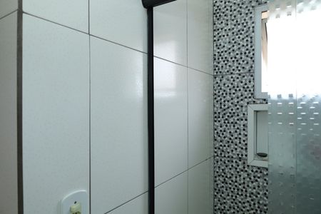 Casa de condomínio para alugar com 62m², 2 quartos e 2 vagasBanheiro - Suíte 1