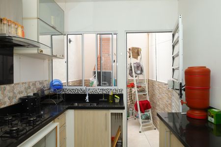 Casa de condomínio para alugar com 62m², 2 quartos e 2 vagasCozinha