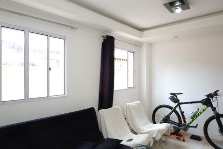 Casa de condomínio para alugar com 62m², 2 quartos e 2 vagasSala