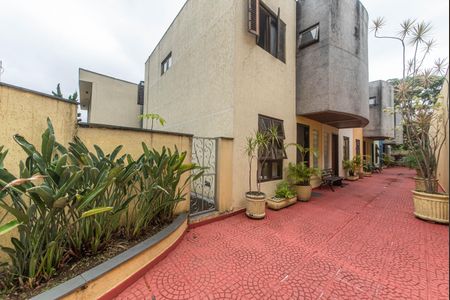 Apartamento à venda com 156m², 3 quartos e 2 vagasEntrada