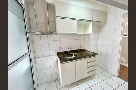 Apartamento à venda com 75m², 3 quartos e 2 vagasCozinha