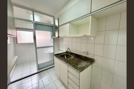 Apartamento à venda com 75m², 3 quartos e 2 vagasCozinha