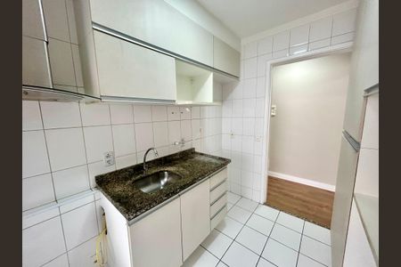 Apartamento à venda com 75m², 3 quartos e 2 vagasCozinha
