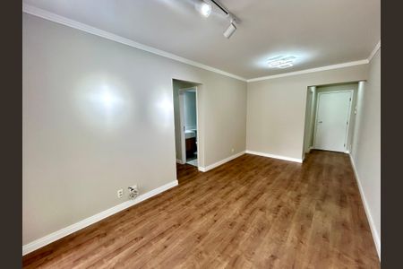 Apartamento à venda com 75m², 3 quartos e 2 vagasSala