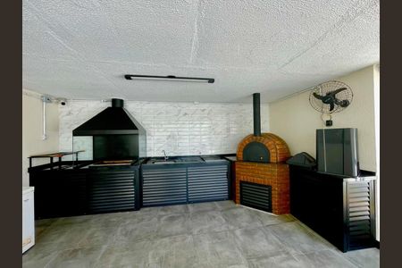 Apartamento à venda com 75m², 3 quartos e 2 vagasÁrea comum - Churrasqueira