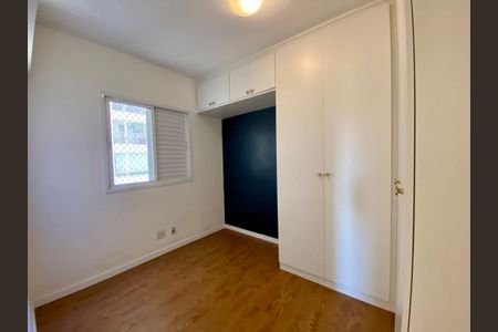 Foto 09 de apartamento à venda com 3 quartos, 105m² em Jardim Tupanci, Barueri
