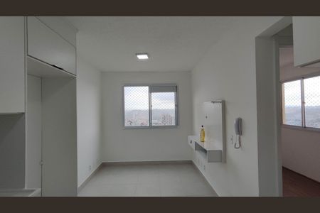 Apartamento para alugar com 32m², 2 quartos e sem vaga Apartamento para alugar com 32m², 2 quartos e sem vagaSala / Cozinha / área de serviço
