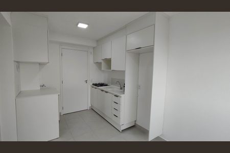Apartamento para alugar com 32m², 2 quartos e sem vaga Apartamento para alugar com 32m², 2 quartos e sem vagaSala / Cozinha / área de serviço
