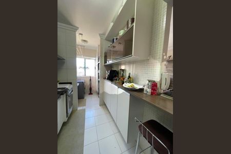 Apartamento à venda com 72m², 2 quartos e 1 vagaFoto 08