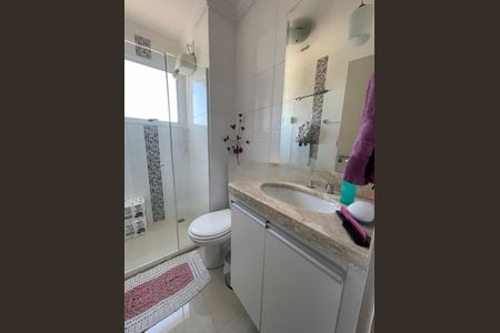 Apartamento à venda com 72m², 2 quartos e 1 vagaFoto 01