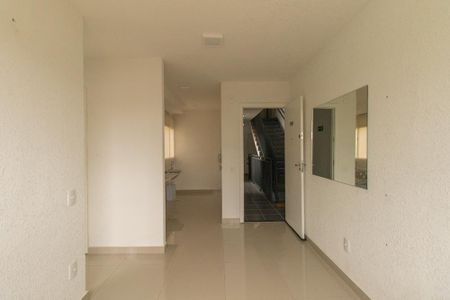 Sala de apartamento para alugar com 2 quartos, 39m² em Umbará, Curitiba