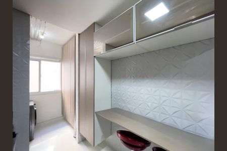 Foto 01 de apartamento à venda com 2 quartos, 72m² em Jardim Tupanci, Barueri