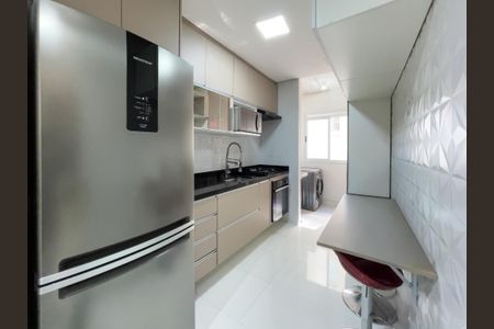 Foto 01 de apartamento à venda com 2 quartos, 72m² em Jardim Tupanci, Barueri