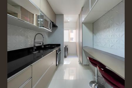 Foto 01 de apartamento à venda com 2 quartos, 72m² em Jardim Tupanci, Barueri