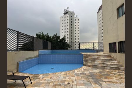 Apartamento à venda com 42m², 2 quartos e 1 vaga Apartamento à venda com 42m², 2 quartos e 1 vagaÁrea comum - Piscina