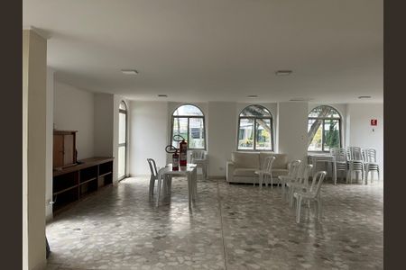 Apartamento à venda com 42m², 2 quartos e 1 vaga Apartamento à venda com 42m², 2 quartos e 1 vagaÁrea comum - Salão de festas