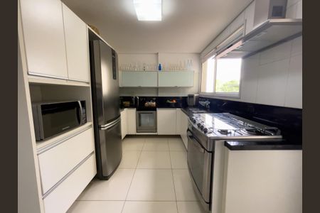 Apartamento à venda com 181m², 3 quartos e 4 vagasFoto 36