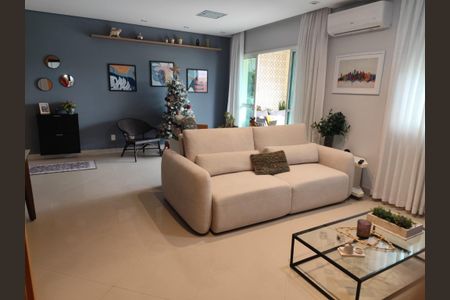 Apartamento à venda com 113m², 2 quartos e 3 vagasFoto 03