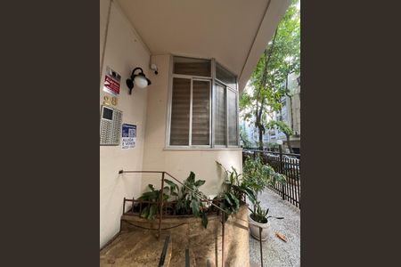 Apartamento para alugar com 170m², 3 quartos e 1 vaga Apartamento para alugar com 170m², 3 quartos e 1 vagaPlaca