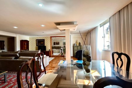 Apartamento para alugar com 170m², 3 quartos e 1 vaga Apartamento para alugar com 170m², 3 quartos e 1 vagaSala