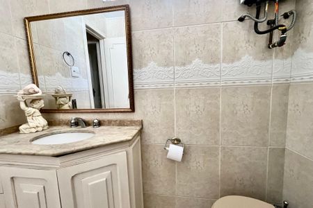 Apartamento para alugar com 170m², 3 quartos e 1 vaga Apartamento para alugar com 170m², 3 quartos e 1 vagaBanheiro social