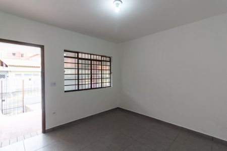 Sala de Estar de casa à venda com 3 quartos, 170m² em Vila Marari, São Paulo