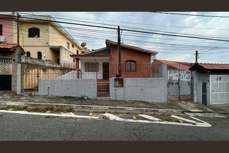 Casa à venda com 170m², 3 quartos e 3 vagasFachada