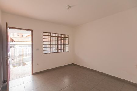 Sala de estar de casa para alugar com 3 quartos, 170m² em Vila Marari, São Paulo