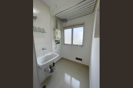Foto 03 de apartamento à venda com 3 quartos, 87m² em Jardim Tupanci, Barueri