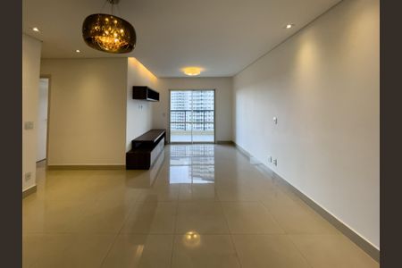 Foto 06 de apartamento à venda com 3 quartos, 87m² em Jardim Tupanci, Barueri