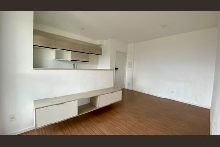 Foto 11 de apartamento à venda com 2 quartos, 55m² em Jardim Tupanci, Barueri