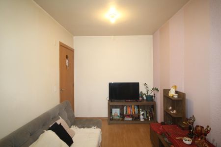 Sala de apartamento à venda com 2 quartos, 45m² em Rubem Berta, Porto Alegre