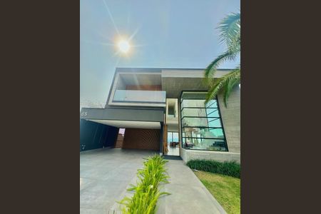 Casa de condomínio à venda com 541m², 4 quartos e 4 vagas Casa de condomínio à venda com 541m², 4 quartos e 4 vagasIMG_E1066