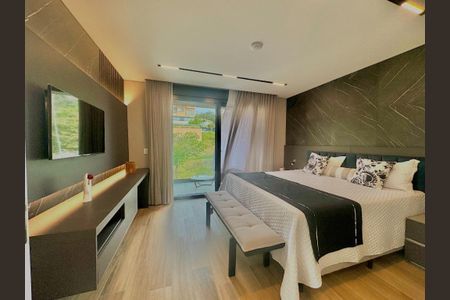 Casa de condomínio à venda com 541m², 4 quartos e 4 vagas Casa de condomínio à venda com 541m², 4 quartos e 4 vagasIMG_E1145