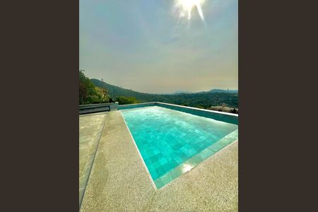 Casa de condomínio à venda com 541m², 4 quartos e 4 vagas Casa de condomínio à venda com 541m², 4 quartos e 4 vagasIMG_E1109