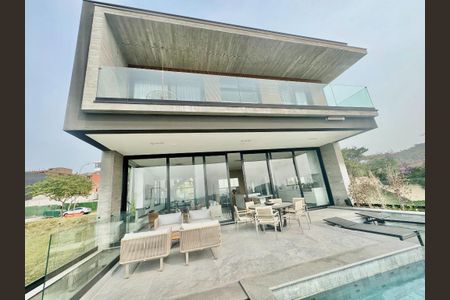 Casa de condomínio à venda com 541m², 4 quartos e 4 vagas Casa de condomínio à venda com 541m², 4 quartos e 4 vagasIMG_E1110