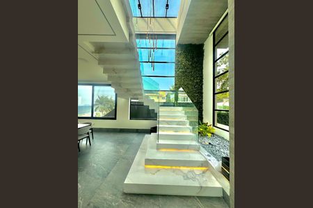 Casa de condomínio à venda com 541m², 4 quartos e 4 vagas Casa de condomínio à venda com 541m², 4 quartos e 4 vagasIMG_E1084