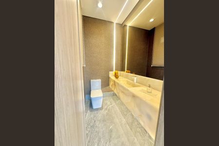 Casa de condomínio à venda com 541m², 4 quartos e 4 vagas Casa de condomínio à venda com 541m², 4 quartos e 4 vagasIMG_E1107