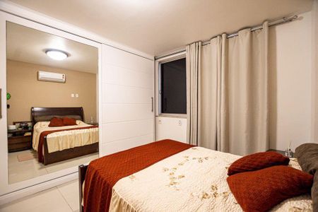 Apartamento à venda com 4 quartos, 158m² em Icaraí, Niterói