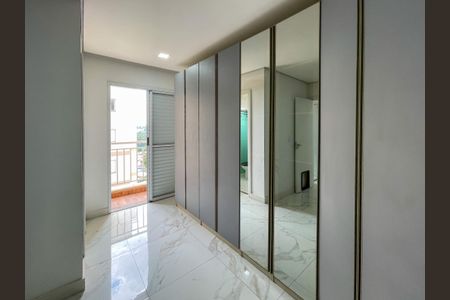 Foto 15 de apartamento à venda com 2 quartos, 72m² em Jardim Tupanci, Barueri