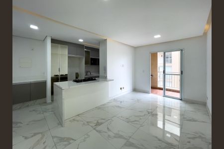 Foto 01 de apartamento à venda com 2 quartos, 72m² em Jardim Tupanci, Barueri
