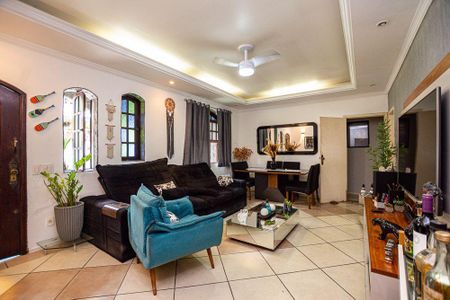 Casa à venda com 4 quartos, 280m² em Fonseca, Niterói