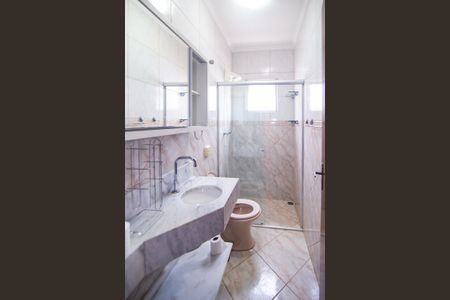 Casa para alugar com 191m², 4 quartos e 3 vagasBanheiro