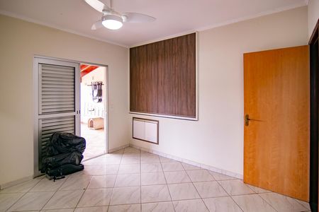 Casa para alugar com 191m², 4 quartos e 3 vagasSuite