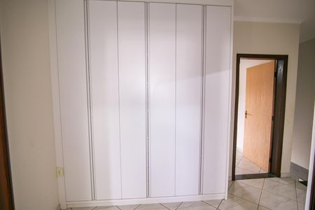 Casa para alugar com 191m², 4 quartos e 3 vagasCorredor