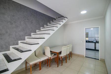 Casa para alugar com 191m², 4 quartos e 3 vagasSala de jantar