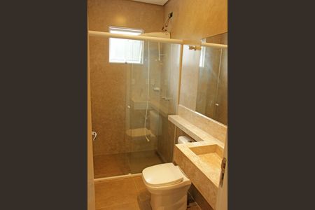 Casa para alugar com 180m², 3 quartos e 3 vagasBanheiro Social 1